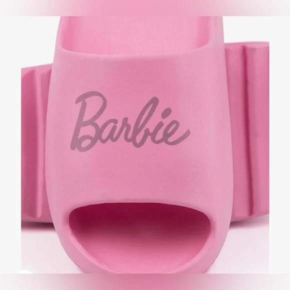 COPY - NWT Barbie Womens SlidersLadies Pink Moulded Ridge Bottom Sandals